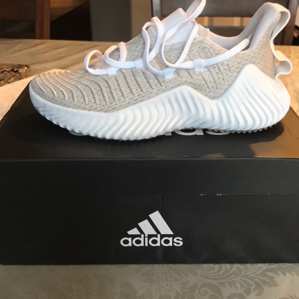 AlphaBounce Trainer W